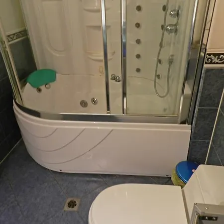 California Hotel 3*