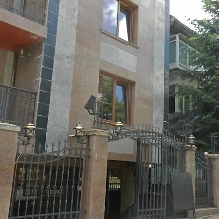 California 3* Sofia
