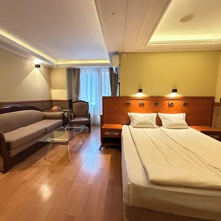 California Hotel